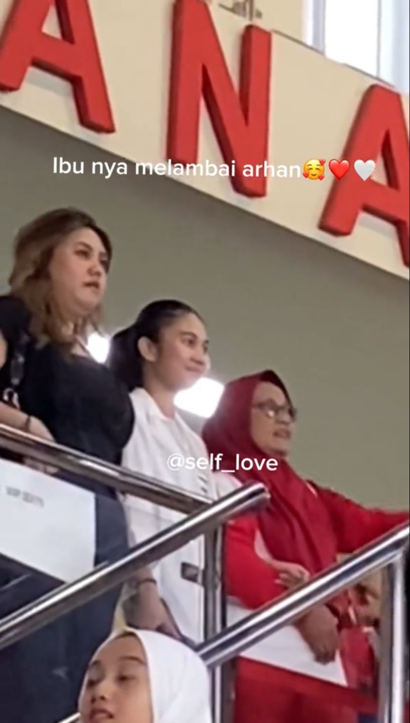 Azizah Salsha dan Ibu Pratama Arhan