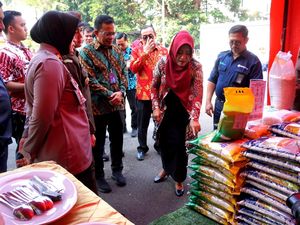 Gerakan ASN Pemkab Mojokerto Beli Beras Premium untuk Kendalikan Inflasi