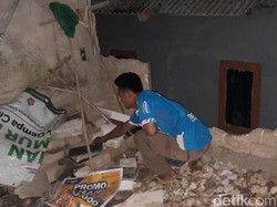 Rumah di Cianjur Rusak Diguncang Gempa Tengah Malam