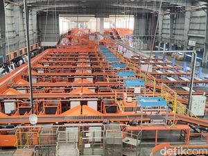 Gudang Raksasa Lazada Hampir 10 Hektar, Isinya Bikin Penasaran Gudang Raksasa Lazada Hampir 10 Hektar, Isinya Bikin Penasaran