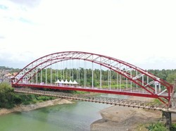 Ironi Jembatan Pacongkang Keburu Diresmikan Andi Sudirman Tapi Belum Layak