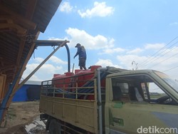 Jualan Air saat Kemarau, Warga Pilang Blora Ini Kantongi Rp 3,7 Juta per Hari