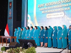 Tri Tito Karnavian Kukuhkan 38 Ketua-Pj Ketua Pembina Posyandu Provinsi