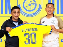 Gresik United Rekrut Eks Bek Persebaya Mokhamad Syaifuddin