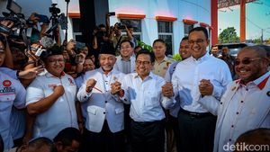 Momen Anies-Cak Imin Kompak Berkemeja Putih ke DPP PKS