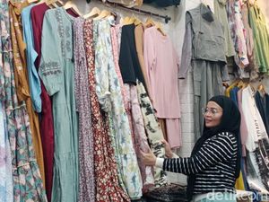 Jeritan Pedagang Pasar Besar Malang Omzet Terjun Bebas gegara Online Shop Jeritan Pedagang Pasar Besar Malang Omzet Terjun Bebas gegara Online Shop