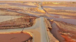 Penampakan Jalan Putus dan Jembatan Rusak Diterjang Banjir di Libya