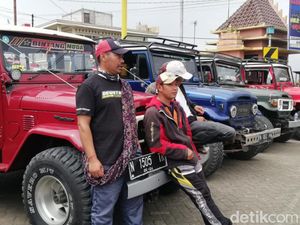 Ratusan Jip Wisata Bromo Nganggur gegara Kebakaran yang Dipicu Flare Ratusan Jip Wisata Bromo Nganggur gegara Kebakaran yang Dipicu Flare