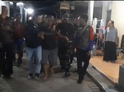 Pria di Jember Tiba-tiba Mengamuk Tusuk Bapak dan Anak