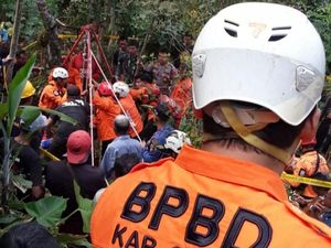Geger Suara Teriakan Tukang Ojek dari Dalam Sumur Tua Ciamis Geger Suara Teriakan Tukang Ojek dari Dalam Sumur Tua Ciamis