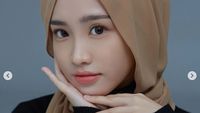 7 Foto Sabrina Azhar, Hijabers Viral Main Drama Korea Jadi Korban Bully