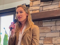 Heboh, Caleg Wanita Ini Bercinta dengan Suami Lewat Webcam Demi Uang