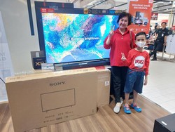 Pelanggan Ini Happy Beli 2 TV LED di Transmart Full Day Sale Hemat Rp 4 Jutaan!