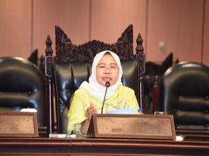Anggota MPR Dorong Mahasiswa Berani Tampil Jadi Pemimpin Nasional Anggota MPR Dorong Mahasiswa Berani Tampil Jadi Pemimpin Nasional
