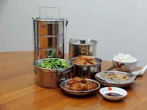 6 Tips Menyimpan Makanan Sisa Agar Tidak Cepat Basi 6 Tips Menyimpan Makanan Sisa Agar Tidak Cepat Basi