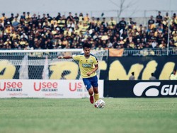 Bek Gresik United Divie Alviandi Jalani Operasi usai Cedera Ligamen Lutut