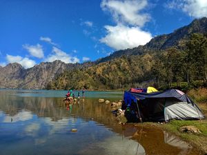 Upaya Wujudkan Pendakian Bebas Sampah di Gunung Rinjani Upaya Wujudkan Pendakian Bebas Sampah di Gunung Rinjani