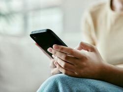 19 Handphone dari 5 Merk Ini Tak Bisa Pakai WhatsApp Lagi di Tahun 2025