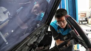 Keren! Anak-anak SMK Beraksi Rakit Mobil Listrik