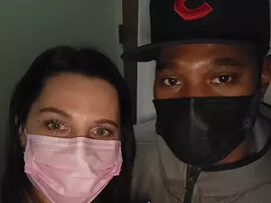 Istri Keguguran 8 Kali, Kisah Pria Jual Koleksi Sneakers Demi Punya Anak