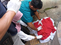 Mayat Bayi Laki-laki Terbungkus Kafan Ditemukan di Kota Probolinggo
