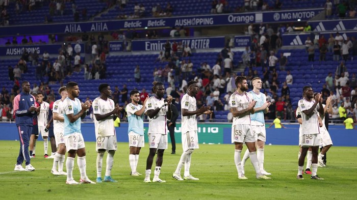Olympique Lyon Soccer Football - Ligue 1 - Olympique Lyonnais v Paris St Germain - Groupama Stadium, Lyon, France - September 3, 2023 Olympique Lyonnais players look dejected after the match REUTERS/Gonzalo Fuentes