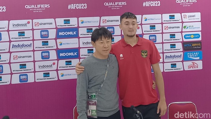 Pelatih Timnas Indonesia U-23, Shin Tae-yong saat konferensi pers usai laga melawan Timnas U-23 Turkmenistan di Stadion Manahan Solo, Selasa (12/9/2023) malam.
