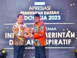 Lewat Program Sikapal dan Hompimpa, Cak Fauzi Raih Penghargaan APDI 2023