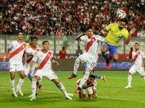 Peru Vs Brasil: Gol di Menit Akhir Menangkan Selecao Peru Vs Brasil: Gol di Menit Akhir Menangkan Selecao