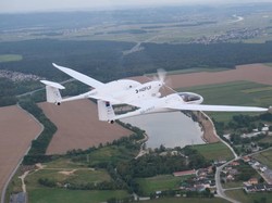 Jerman Sukses Luncurkan Pesawat Hidrogen Cair Pertama di Dunia