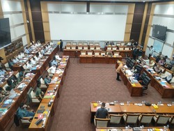 Komisi I DPR Raker Bareng Wamenhan dan Panglima TNI, Digelar Tertutup