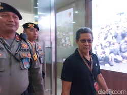 Bareskrim Cecar Rocky Gerung soal IKN hingga Omnibus Law