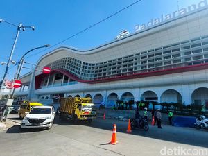 Dua Akses Tol Diusulkan Dibuka demi Akses ke Stasiun KCJB Padalarang Dua Akses Tol Diusulkan Dibuka demi Akses ke Stasiun KCJB Padalarang