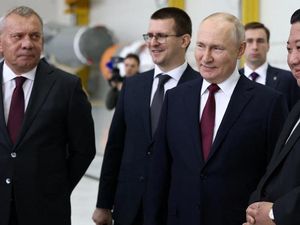 Temui Putin, Kim Jong Un Bahas Kerja Sama Antariksa