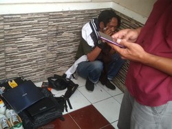 Viral Pengamen Digeledah Warga di Depok, Ternyata Curi HP hingga Laptop
