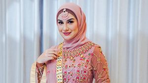 7 Foto Cantiknya Artis Bergaya Pakai Baju Tema India, Irish Bella Hingga Fuji