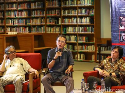 Butet Kartaredjasa hingga Once Mekel Membongkar Pikiran Ganjar
