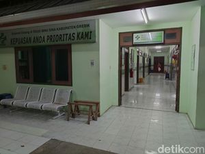 Polisi Autopsi Jenazah Pria Ditemukan Tewas Bersimbah Darah di Gresik Polisi Autopsi Jenazah Pria Ditemukan Tewas Bersimbah Darah di Gresik