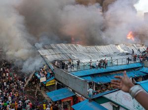 Kebakaran Besar Hancurkan Pasar di Bangladesh, 300 Toko Hangus