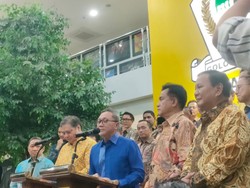 Prabowo Paparkan 12 Fokus Kebijakan, Zulhas Langsung Setuju