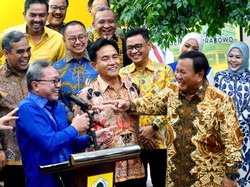 Saat Kelakar Zulhas soal 12 Fokus Kebijakan KIM Disambut Tawa Prabowo