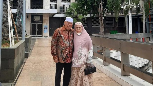 Latief Sitepu dan istri