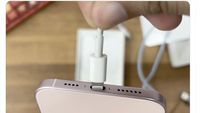 Meme iPhone 15 Pakai USB-C, Sudah Tak Bisa Flexing