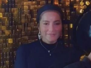 Olla Ramlan Bicara soal Penampilan hingga Dikira Buka Hijab Olla Ramlan Bicara soal Penampilan hingga Dikira Buka Hijab