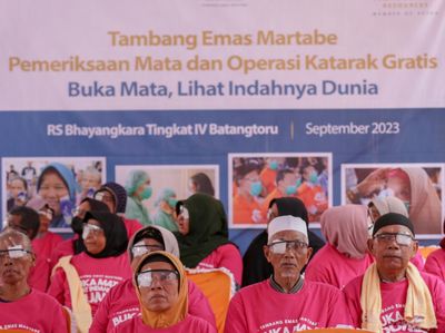 Operasi Katarak untuk Warga Sekitar