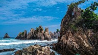 Pantai Gigi Hiu Lampung: Daya Tarik, Harga Tiket hingga Lokasinya