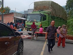 Polisi Buka Kemungkinan Polemik Tambang Ilegal Diselesaikan Secara Adat