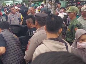 4 Pria Mabuk Dicokok Polisi Usai Berulah di Pilkades Tasikmalaya 4 Pria Mabuk Dicokok Polisi Usai Berulah di Pilkades Tasikmalaya