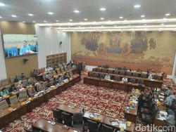 Legislator PDIP Tanya Erick Thohir Kepastian Operasional Kereta Cepat