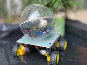 Mahasiswa Unpad Rancang Robot Pembasmi Larva Nyamuk DBD